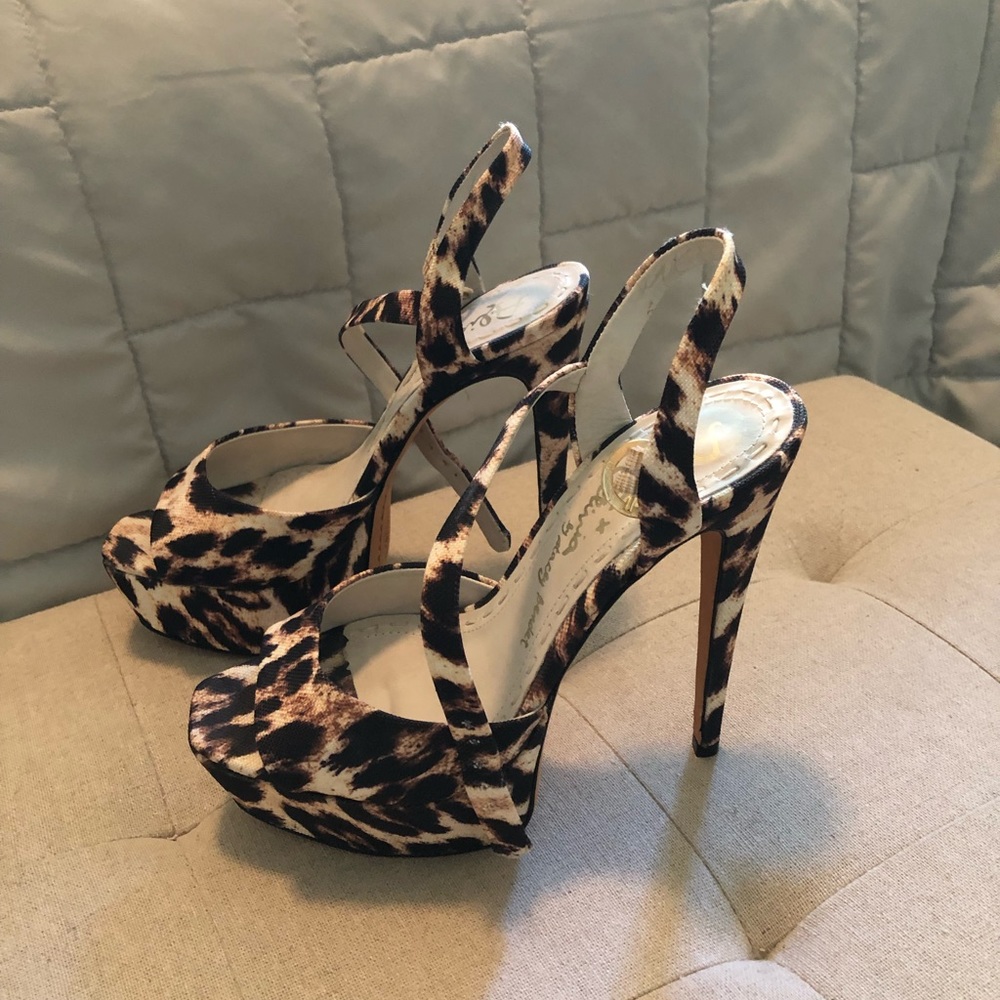 Alice & Olivia Leopard Print Platform Heels